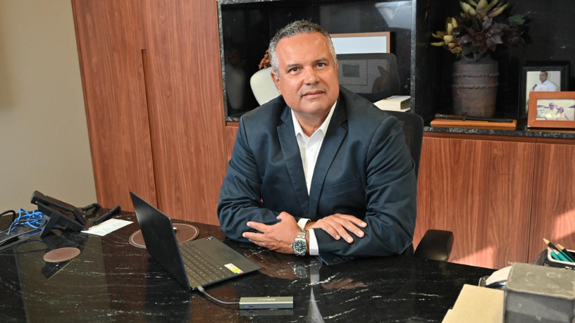 A corrosão em estruturas metálicas exige gestão técnica e monitoramento contínuo. Elmar Juan Passos Varjão Bomfim analisa estratégias eficazes para ampliar a vida útil das obras.